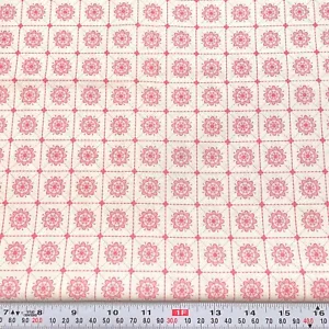 Primrose Sands by Helen Stubbings Red Rooster Fabrics Cotton Remnant 23" x 43" - Picture 1 of 2