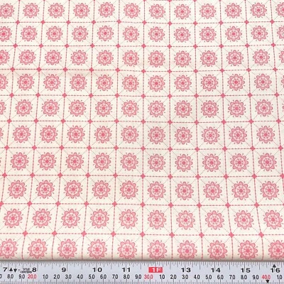 Primrose Sands by Helen Stubbings Red Rooster Fabrics Cotton Remnant 23" x 43" - Image 1 of 2