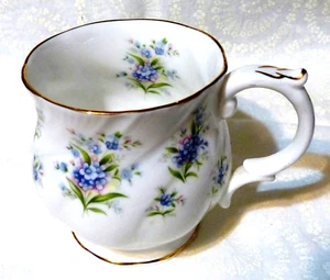 Queens Forget Me Not Countryside Series Bone China Mug 3 1/8"  - Picture 1 of 6