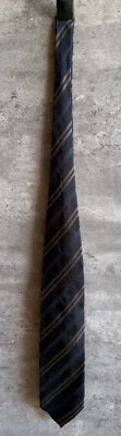 Corbata de cuello de seda inclinada a rayas gris oscuro apagada vintage Giorgio Armani Foto 1 de 4