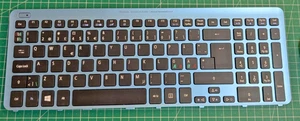 ACER ASPIRE V5-571 V5-571P NORDIC Scandinavian KEYBOARD BLUE NKI171B01D - Afbeelding 1 van 3