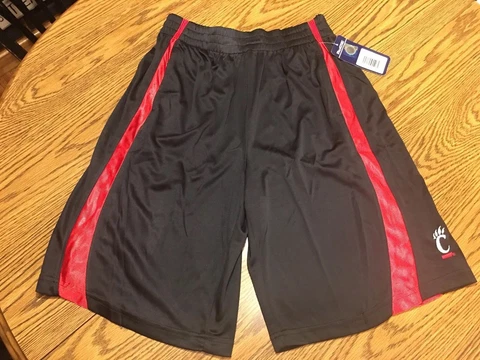 Cincinnati Bearcats NCAA Black Youth Boys Basketball Shorts, Medium (8/10) - NWT Cover