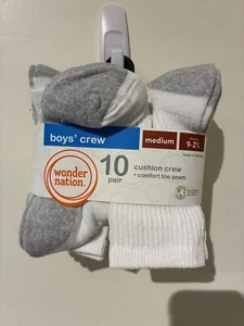 NWT Wonder Nation Boys' Crew Socks 10 Pack Size Medium 9-2.5 - Picture 1 of 2