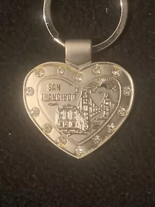 Silver Heart San Francisco Bay Bridge Passenger Trolley Keychain Keyring - Foto 1 di 6