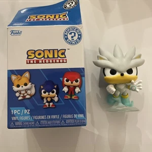 Funko Mystery Minis Sonic The Hedgehog Silver 1/24 Vinyl Figure - Picture 1 of 3