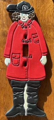 Placa de interruptor vintage cerâmica bombeiro grande 10” mulher bombeiro - Imagem 1 de 4