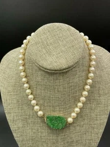 Vintage 16" Cultured Pearl Choker Necklace with 14k Gold & Jade Clasp Beautiful - Picture 1 of 1