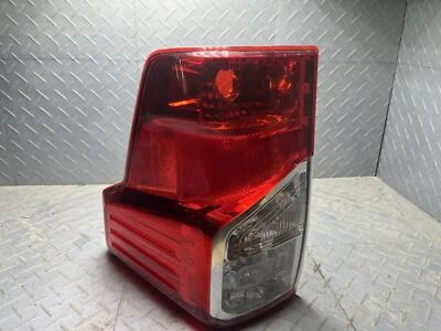 2017-2019 Nissan Titan Right Passenger Taillight (quarter panel mounted) Foto 1 de 4