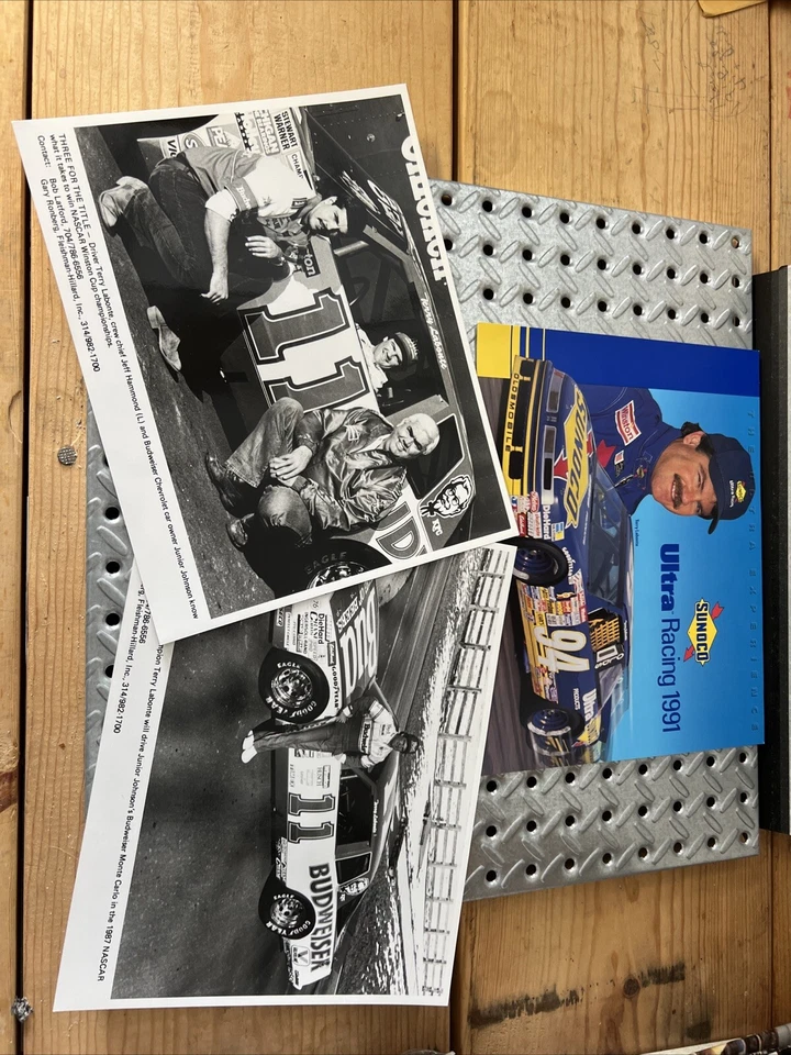 Terry Labonte KFC Chevrolet Jeff Hammond Junior Johnson NASCAR Fotos + Herocard Foto 1 de 4
