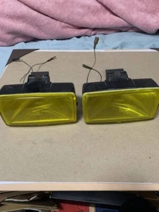 PIAA 60 Fog Lamp Light Yellow - Picture 1 of 2