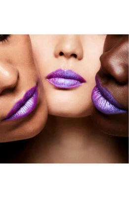 Tom Ford LIP LACQUER EXTREME ~ 01 LOVELESS ~ Full Size NEW in BOX - Image 1 of 3