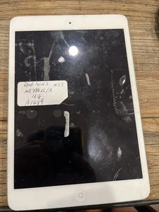 Lot of 2 iPad Mini 2 A1489 -Remotely Managed - Wi-Fi , 7.9” Silver + Space Gra - Picture 1 of 3