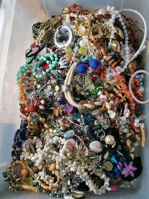 7 kg Bastel Schmuck - Bild 1 von 4