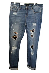 Judy Blue Leopard Print Patch Skinny Fit Mid Rise Jeans Size Women's 13 / 31 NWT - Picture 1 of 3