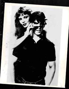 SUPER RARA!! FOTO PUBBLICITARIA 8x10 VINTAGE ORIG REBECCA DEMORNEY E TOM CRUISE!! - Foto 1 di 1