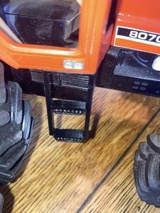 Allis Chalmers 8000 Series Steps 1:16 - Picture 1 of 7