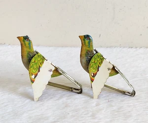 Vintage Bird Whistling Tin Toy Making Chirping Sound Multi Color Set of 2 Toy471 - Foto 1 di 7