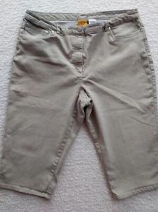 Womens Ruby Rd Capri Jeans Khaki Size 18 Beige 38x17 - Picture 1 of 8