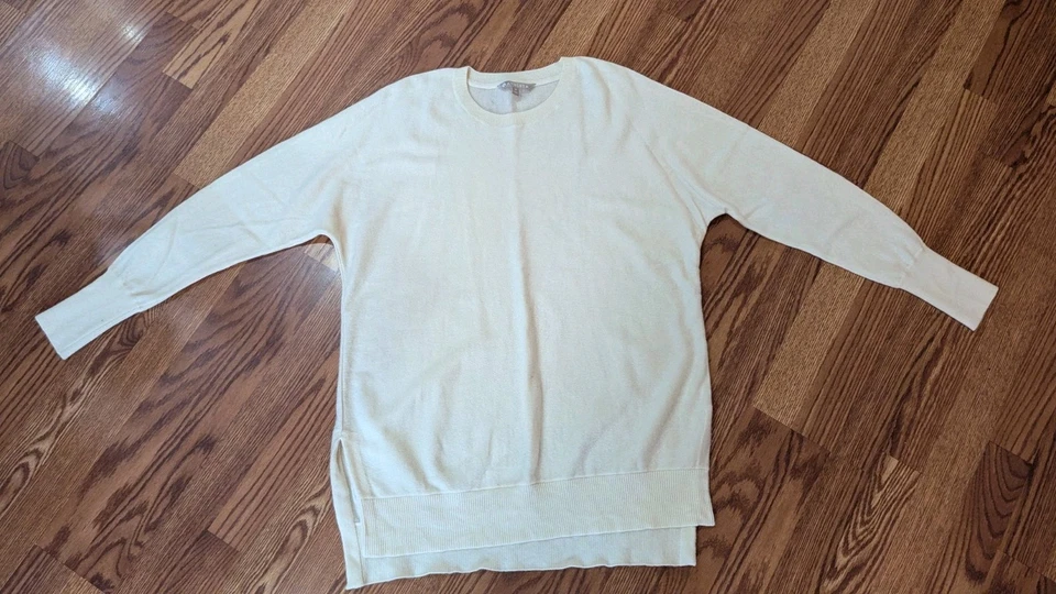 Suéter Athleta Gran Tamaño Marfil Crew Lana Mezcla Cachemira Aberturas Laterales ¡Suave! M Usado en Excelente Condición Foto 1 de 1