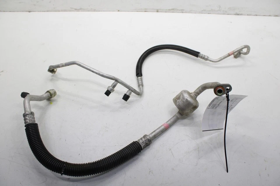 Ford F150 2015-17 Super Cab 2,7 L aire acondicionado línea de descarga y succión Foto 1 de 4