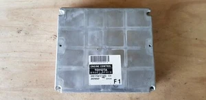 Toyota Corolla Verso 2005 Diesel Engine control unit Denso 89661-0F010 X15J - Imagen 1 de 4