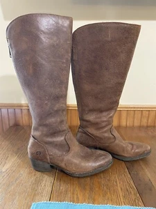 Stivali alti da donna Born Somerset North taglia 9M/W in pelle marrone con zip posteriore - Foto 1 di 7