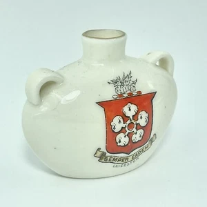 W H GOSS CRESTED CHINA MODEL OF ANCIENT BOTTLE IN SUNDERLAND MUSEUM LEICESTER - Picture 1 of 9