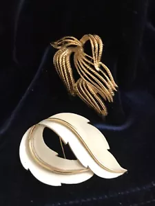 Monet Gold Leaves & Crown Trifari Angel Wings BROOCH LOT OF 2 (TWO) VNT Office - Picture 1 of 3