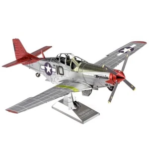Metal Earth - Tuskegee Mustang P-51 Kit Modelo 3D * Cola Roja Exclusivo ¡ENVÍO GRATUITO! - Imagen 1 de 6
