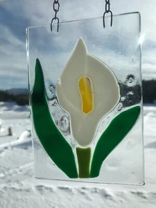 Calla Lily Flower in Fused Glass - Picture 1 of 2