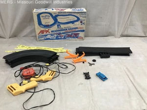 Aurora AFX Medowbrook Raceway HO Scale Race Set - Picture 1 of 5
