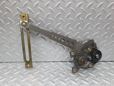 ⚙40729⚙ Regulador ventana manual trasero izquierdo mercedes-benz w123 300d 1237301946 Foto 1 de 4