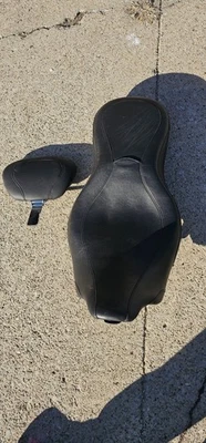 Asiento Mustang 79603 con respaldo Foto 1 de 3