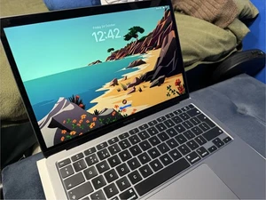 Apple MacBook Air 2020 13 Inch Core i3 1.1GHz 256GB/8GB - Space Grey - Picture 1 of 13