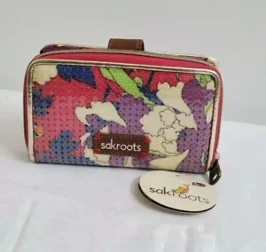 NWT SAKROOTS Artist Circle SEQUINED WALLET BIFOLD PURSE ZIP AROUND FLOWER PINK - Picture 1 of 11