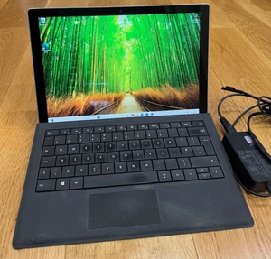 Microsoft Surface Pro 7 Tablet with keyboard, i7 10th Gen, 16GB, 1TB, Win11 Pro - Picture 1 of 6
