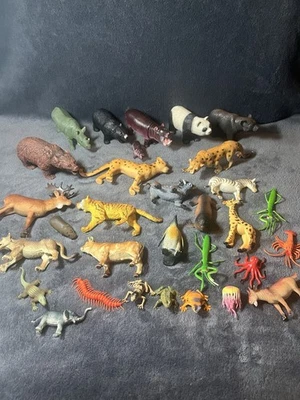 Large Bundle Wildlife Animals Toys Animal Figures Job Lot Vintage Mixed Brands - Image 1 of 4