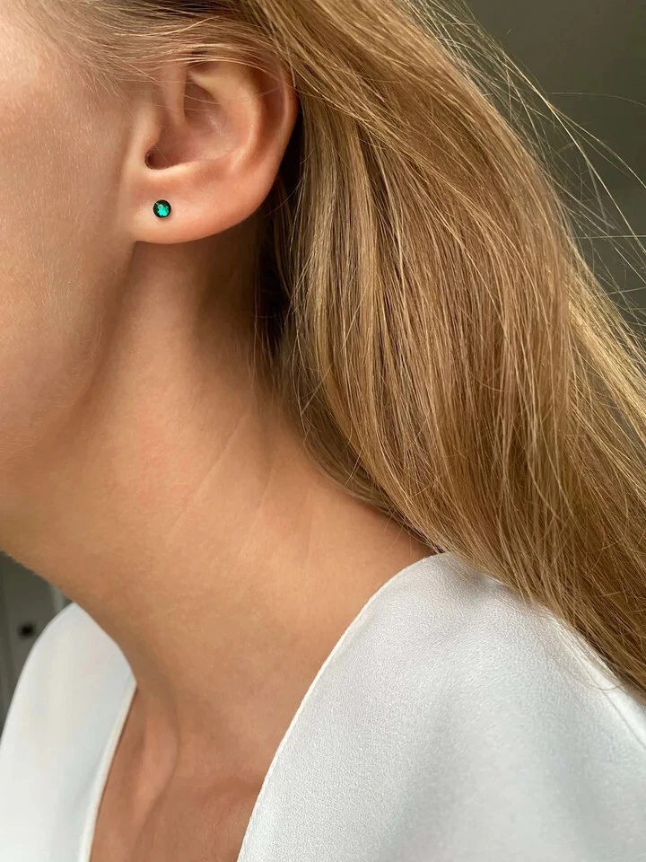 BRINCOS DE CRISTAL ESMERALDA SWAROVSKI FEITOS À MÃO - Imagem 1 de 1