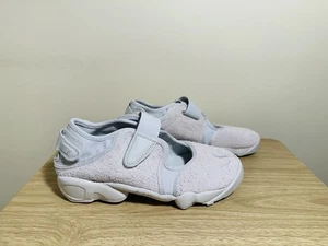 Nike Air Rift Photon Dust white suede wmn’s athletic shoes HQ1474-001 NWOB sz 9 - Picture 1 of 5
