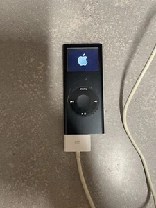 Vintage Apple iPod A1199 8GB Black - Powers On But Will Not Hold Charge - Picture 1 of 5