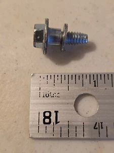 LAWN BOY Deck Bolt Set Screw 607809 / 614677 NOS ~ Free Shipping - Picture 1 of 3