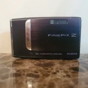 Fujifilm FinePix Z Series Z10fd 7.2MP Digital Camera Purple No Charger , Working - Picture 1 of 3