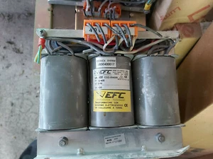 EFC TRANSFORMATOR COD. 054008 GESCHIRMT DREIPHASIG 400V 50V 400VA - Bild 1 von 3