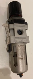 NEW SMC NAL3000-F03 Pneumatic Lubricator 0.05-0.85 MPa, 3/8" NPT, Japan - Picture 1 of 5