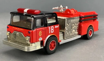Corgi Classics 98484 Mack CF Pumper Chicago Fire Deptment #18 NIB! D1086 - Image 1 of 4