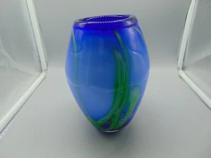 Jarrón de vidrio artístico soplado a mano azul cobalto - Imagen 1 de 4