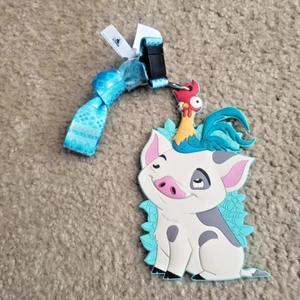 Disney Parks Moana Lanyard Hei Hei and Pua New Lanyard, Keychain, ID Holder - Picture 1 of 3