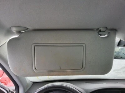 Parasol para conductor izquierdo Acura TLX 2015-2019 con luz de espejo OEM Foto 1 de 4