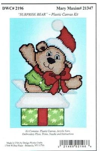 SURPRISE  BEAR  Wall Hanging   plastic canvas  PATTERN  (#629) - Picture 1 of 1