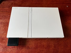 Sony PlayStation 2 PS2 Slim Console White SCPH-70000 NTSC-J Tested Working - Imagen 1 de 15